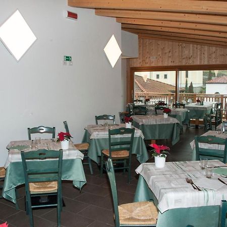 Hotel Locanda Le Tre Oche Molina di Ledro Buitenkant foto