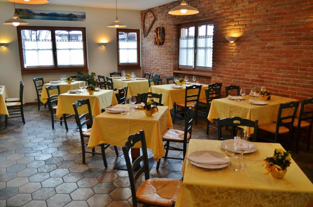 Hotel Locanda Le Tre Oche Molina di Ledro Buitenkant foto