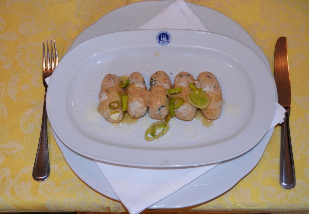 Hotel Locanda Le Tre Oche Molina di Ledro Buitenkant foto